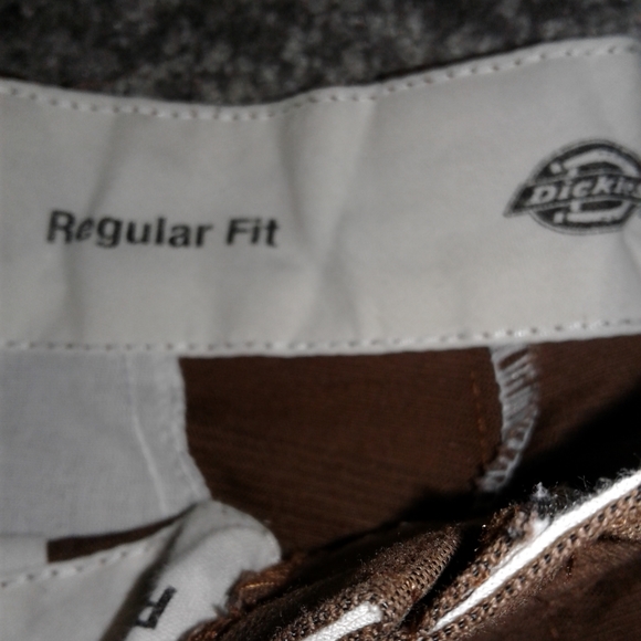 Dark brown Plaid Dickies shorts - Picture 3 of 4